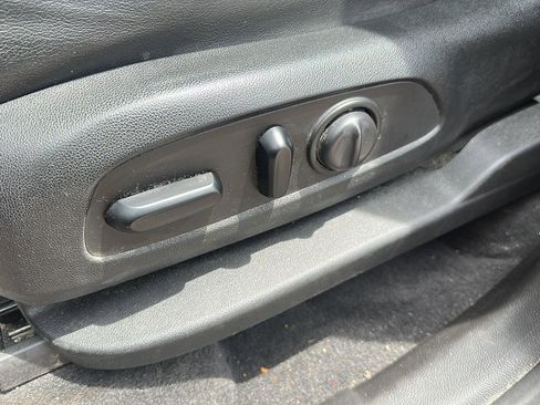 Used 2020 Chevrolet Traverse High Country w/ LPO, Floor Liner Package AWD/4WD image 13