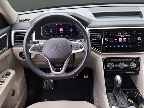 Used 2021 Volkswagen Atlas SEL R-Line FWD image 15