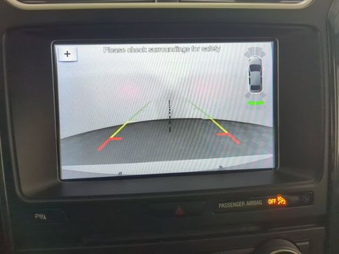 Used 2017 Ford Explorer XLT w/ Equipment Group 202A image 20