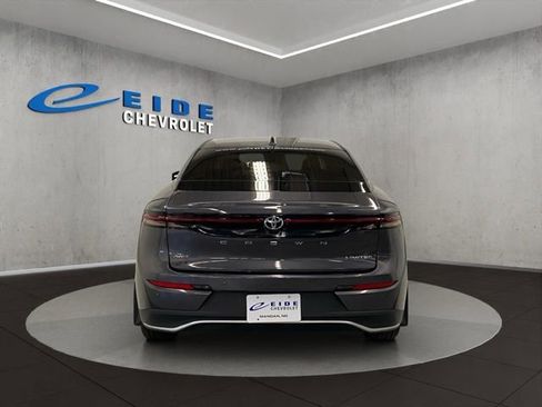Used 2023 Toyota Crown AWD/4WD image 14