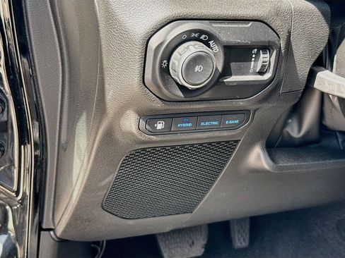 Used 2023 Jeep Wrangler Unlimited w/ Cold Weather Group AWD/4WD image 11