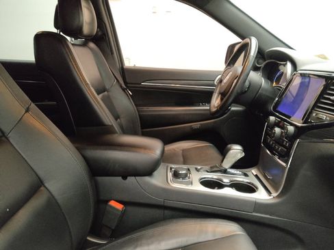 Used 2019 Jeep Grand Cherokee Limited image 21