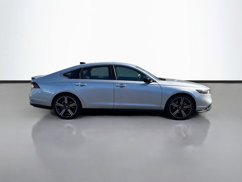 Used 2023 Honda Accord Sport image 4