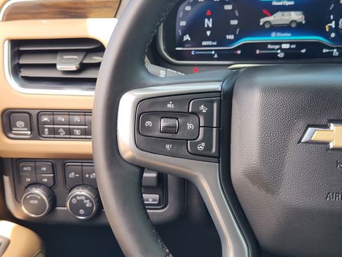 Used 2024 Chevrolet Tahoe Premier w/ Premium Package AWD/4WD image 29