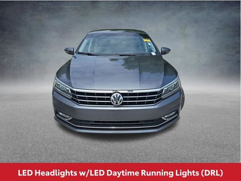 Used 2017 Volkswagen Passat 1.8T SE FWD image 13