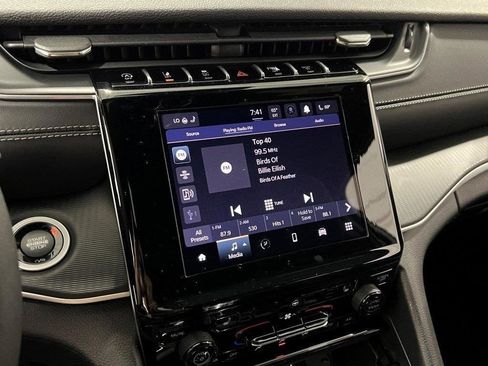 New 2025 Jeep Grand Cherokee L Laredo w/ Luxury Tech Group I image 29