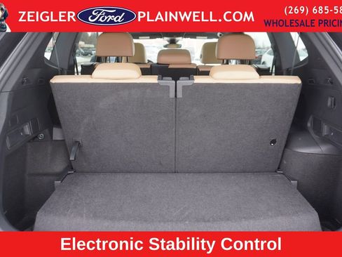 Used 2024 Volkswagen Tiguan SE image 7