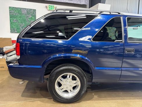 Used 2002 Chevrolet Blazer LS w/ Preferred Equipment Group image 42