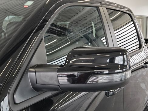 Used 2023 RAM 1500 Laramie AWD/4WD image 8