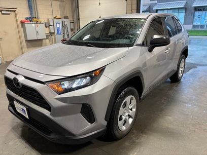 Used 2022 Toyota RAV4 LE w/ Carpet Mat Package (TMS)
