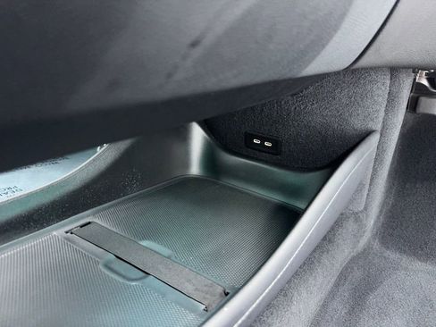 Used 2023 Mercedes-Benz EQE 500 4MATIC Sedan w/ Exclusive Trim Package image 42