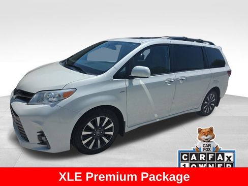 Used 2020 Toyota Sienna XLE Premium AWD/4WD image 1