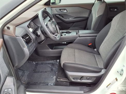 Used 2023 Nissan Rogue SV FWD image 20