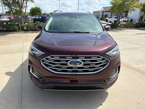 Used 2019 Ford Edge SEL w/ Equipment Group 201A AWD/4WD image 2