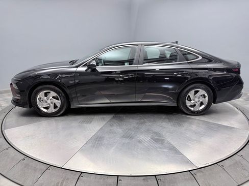 Used 2025 Hyundai Sonata SE image 8