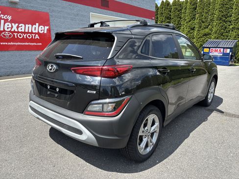 Used 2023 Hyundai Kona SEL AWD/4WD image 3