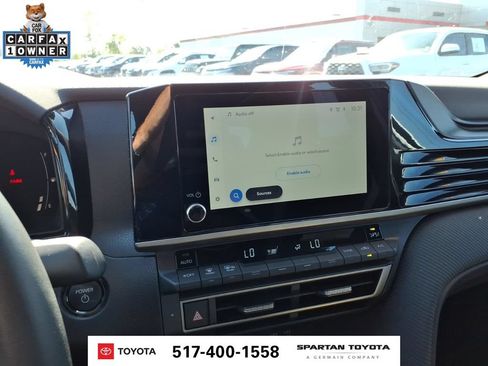 Used 2026 Toyota Camry SE FWD image 22