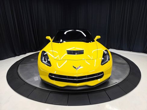 Used 2016 Chevrolet Corvette Stingray Coupe w/ 3LT Preferred Equipment Group RWD image 8