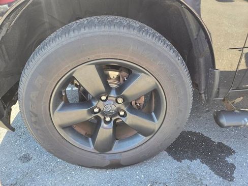 Used 2018 RAM 1500 Big Horn AWD/4WD image 27