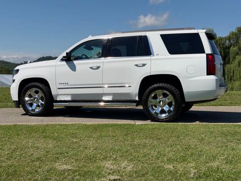 Used 2018 Chevrolet Tahoe LT w/ LT Signature Package RWD image 9
