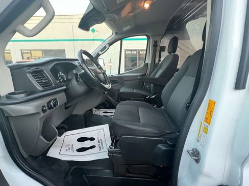Used 2020 Ford Transit 250 Low Roof image 19