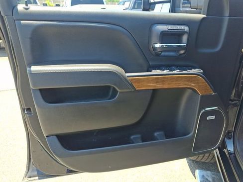 Used 2019 Chevrolet Silverado 2500 LTZ w/ Duramax Plus Package AWD/4WD image 12