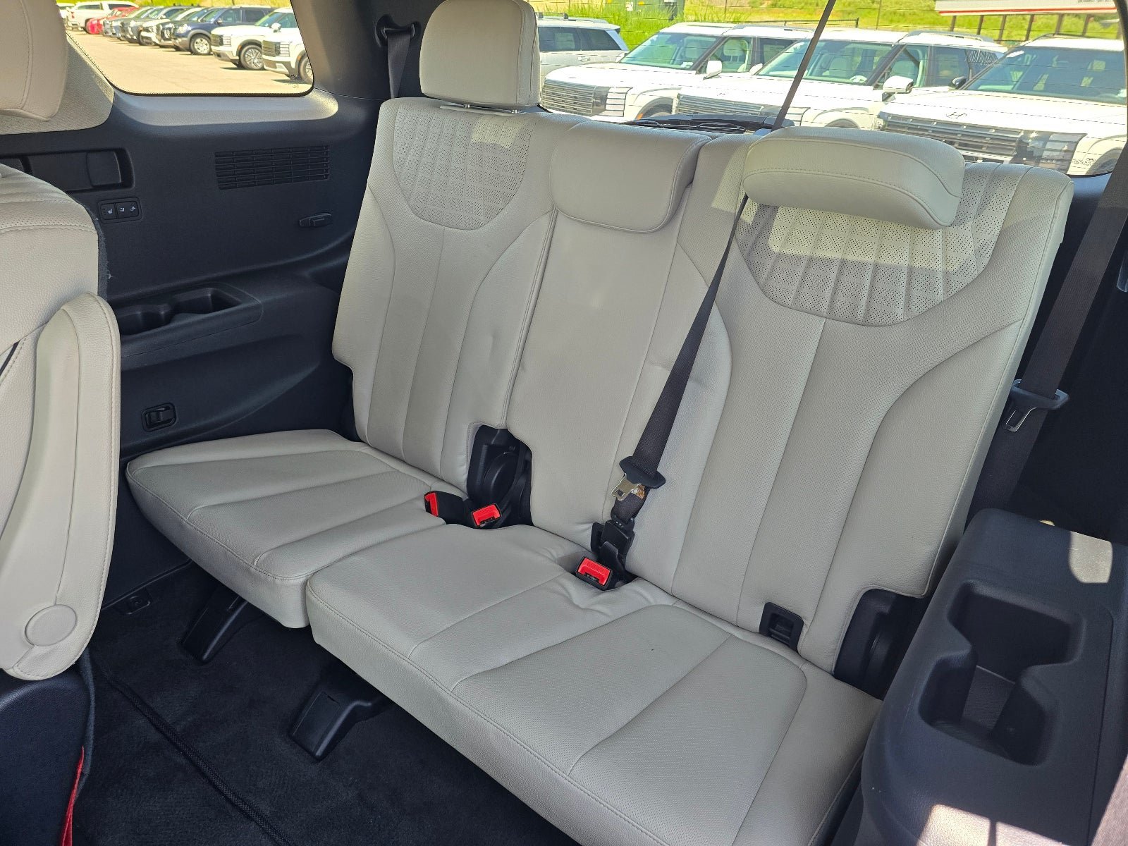 Used 2024 Hyundai Palisade Limited AWD/4WD image 11