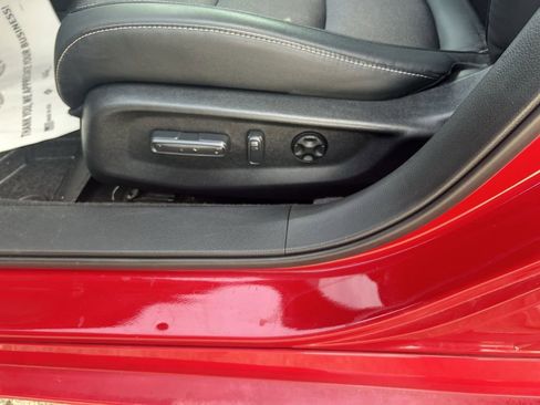 Used 2018 Honda Accord Sport image 13