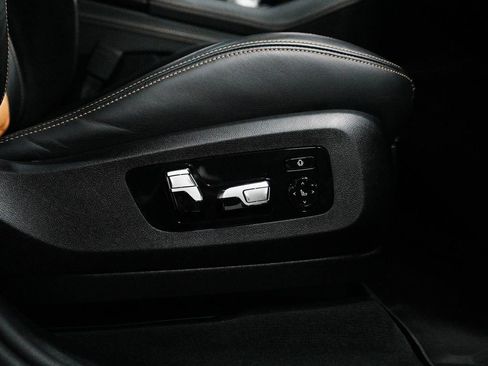 Used 2025 BMW X5 M Competition w/ Executive Package AWD/4WD image 37