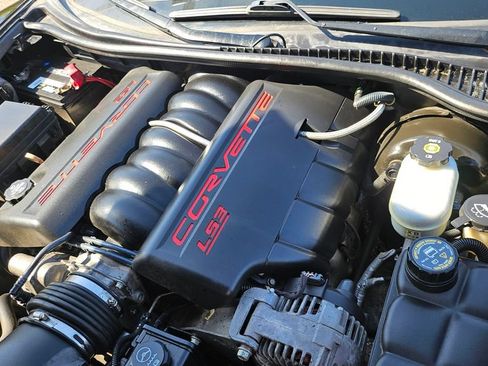 Used 2008 Chevrolet Corvette Convertible w/ Preferred Equipment Group RWD image 34
