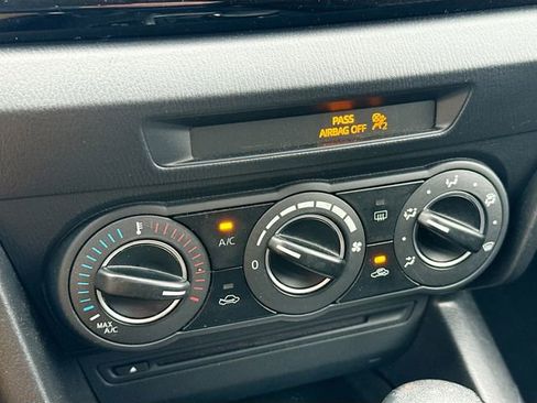 Used 2014 MAZDA MAZDA3 i Touring image 16