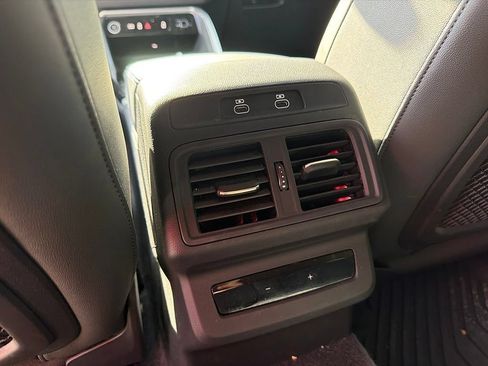 Used 2025 Audi Q5 Premium Plus AWD/4WD image 8
