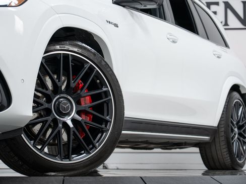 Certified 2025 Mercedes-Benz GLS 63 AMG 4MATIC image 28