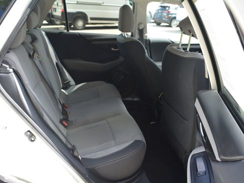 Used 2023 Subaru Outback Premium AWD/4WD image 19