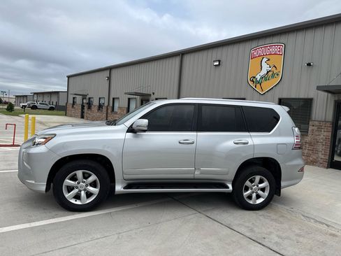 Used 2014 Lexus GX 460 AWD/4WD image 16