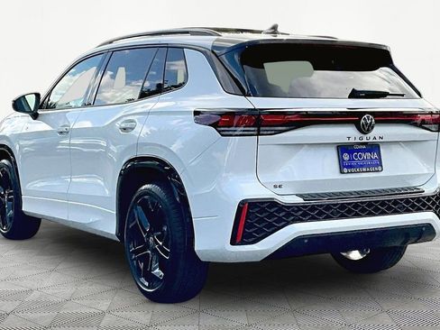 New 2026 Volkswagen Tiguan SE R-Line image 4