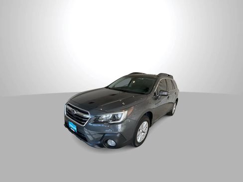 Used 2018 Subaru Outback 2.5i Premium AWD/4WD image 4