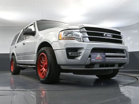 Used 2017 Ford Expedition XLT image 53