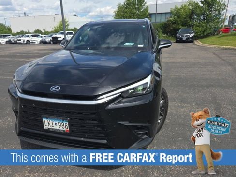 Used 2024 Lexus TX 350 AWD w/ Technology Package image 2