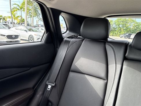 Used 2022 MAZDA CX-30 AWD 2.5 S w/ Premium Package image 18