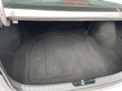 Used 2023 Hyundai Elantra Limited image 17