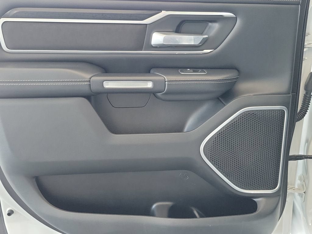 Used 2022 RAM 1500 Laramie w/ Sport Appearance Package AWD/4WD image 15