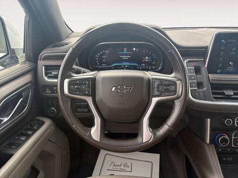 Used 2022 Chevrolet Tahoe Z71 w/ Luxury Package image 12