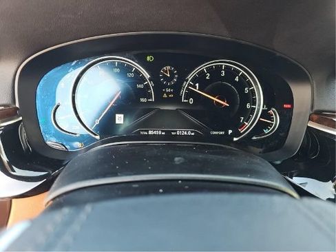 Used 2018 BMW 540i xDrive w/ Premium Package AWD/4WD image 6