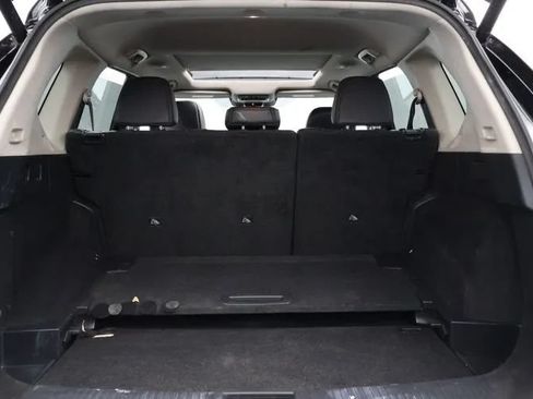 Used 2021 Nissan Rogue SL w/ Premium Package AWD/4WD image 16