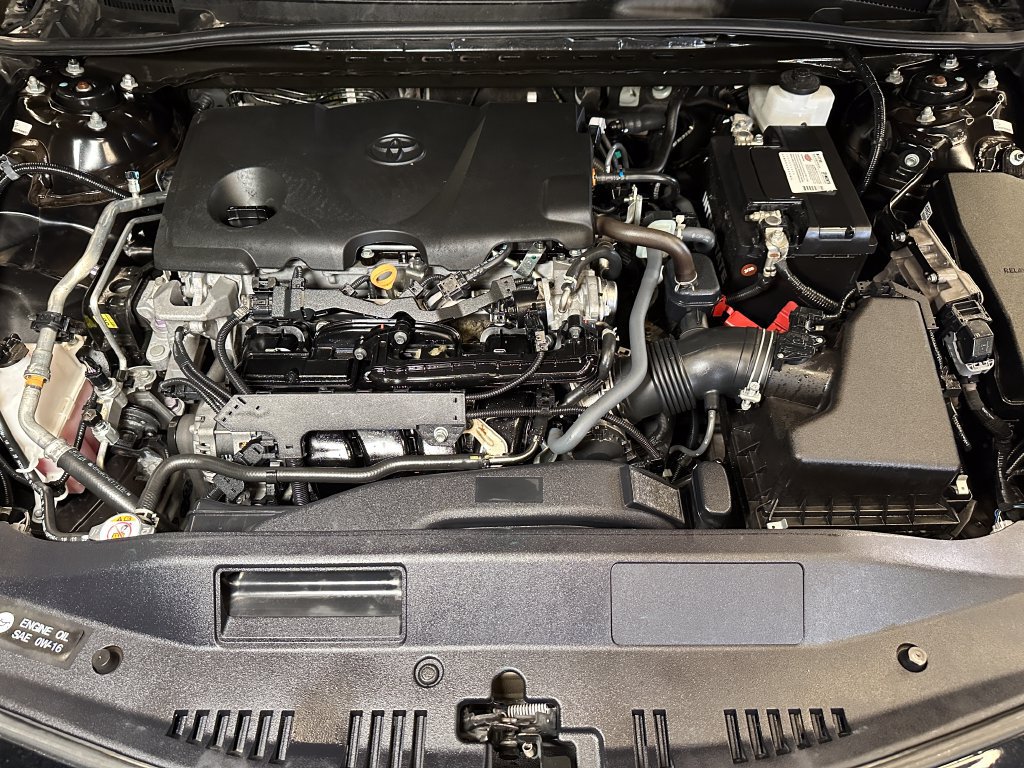 Used 2021 Toyota Camry SE FWD image 23