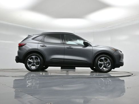 Used 2025 Ford Escape ST-Line image 47