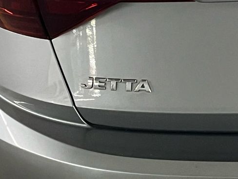 Used 2020 Volkswagen Jetta R-Line w/ R-Line Cold Weather Package image 33