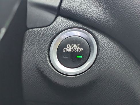 Used 2020 Chevrolet Equinox LT FWD image 32