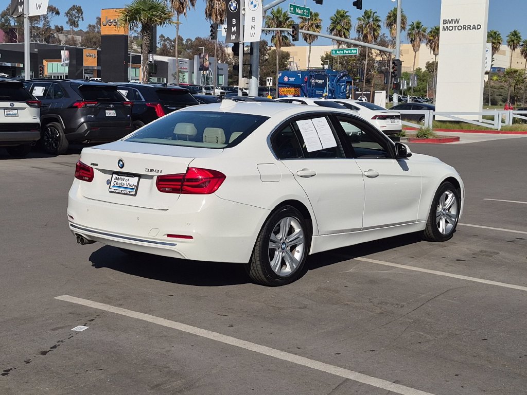 Used 2016 BMW 328i xDrive Sedan AWD/4WD image 6